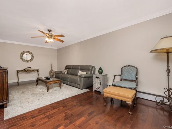 596 Broadway 15A, Lynbrook NY 11563