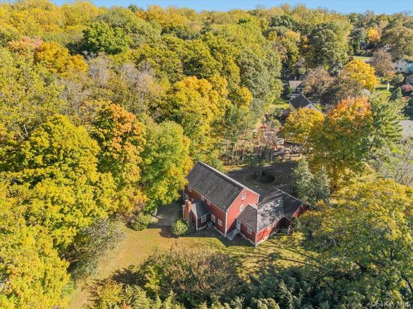 20 Old Farm Lane, Hartsdale NY 10530