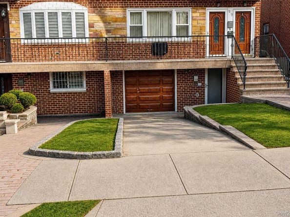 42-19 195 Street, Flushing NY 11358