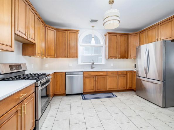 130 Cedarhurst Avenue, Point Lookout NY 11569