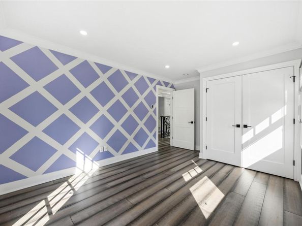 245 Arleigh Road, Douglaston NY 11363