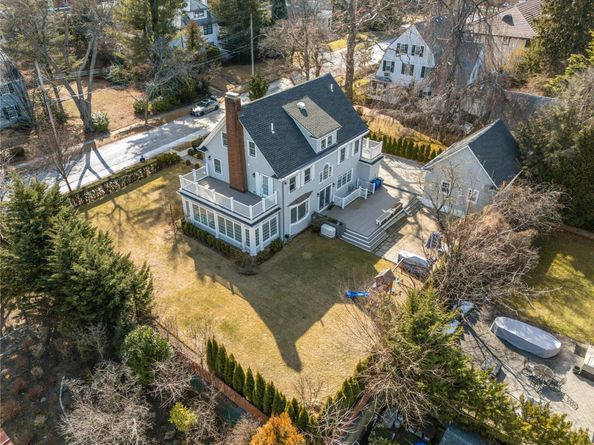 245 Arleigh Road, Douglaston NY 11363