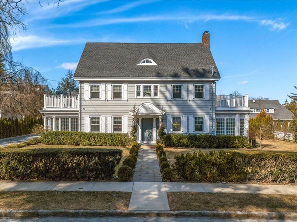 245 Arleigh Road, Douglaston NY 11363