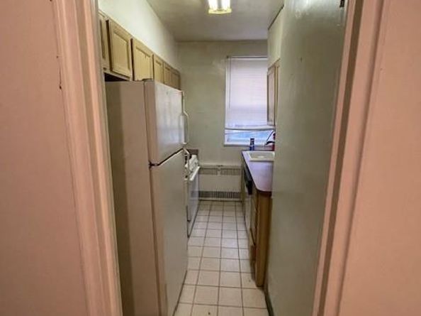 230 Central Ave 1C, Lawrence NY 11559