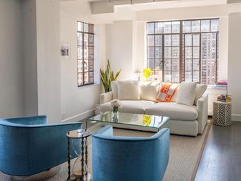 320 E 42nd Street