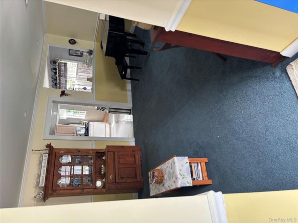 190 Canterbury Drive, Ridge NY 11961