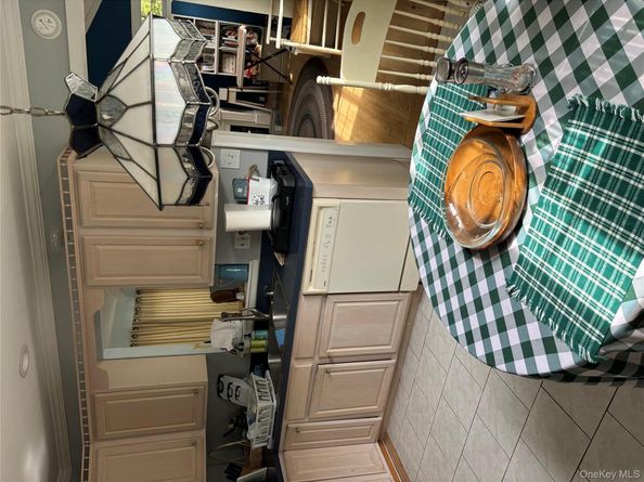 190 Canterbury Drive, Ridge NY 11961