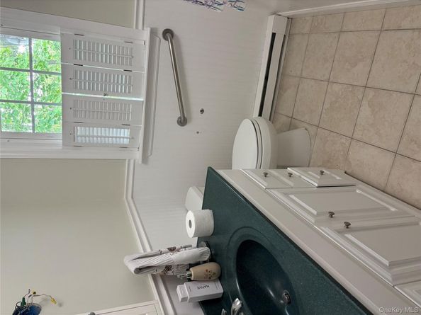 190 Canterbury Drive, Ridge NY 11961