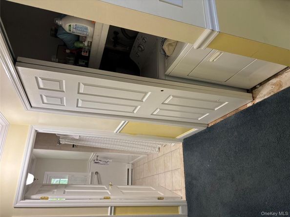 190 Canterbury Drive, Ridge NY 11961