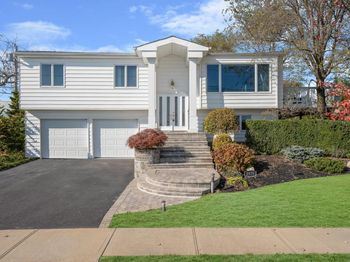 1975 Bayberry Avenue