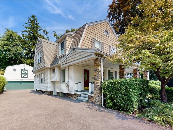 195 Larchmont Avenue, Larchmont NY 10538