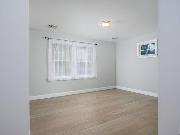 5 Argyle Road, East Quogue NY 11942