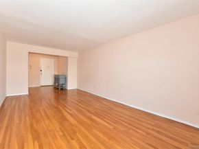 241-20 Northern Boulevard 6E, Douglaston NY 11362