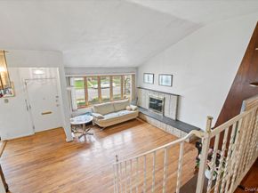 18 Hilary Lane, Westbury NY 11590