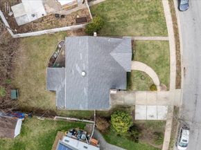 18 Hilary Lane, Westbury NY 11590