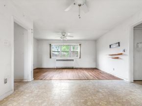 81-29 156Th Avenue 4, Howard Beach NY 11414