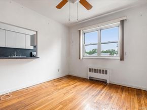 81-29 156Th Avenue 4, Howard Beach NY 11414