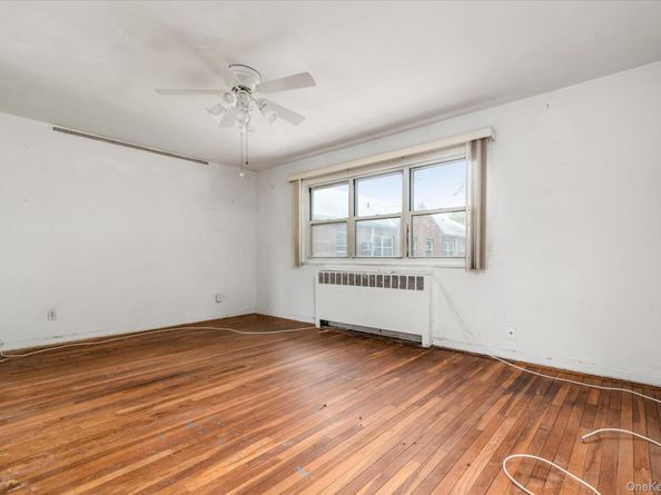 81-29 156Th Avenue 4, Howard Beach NY 11414