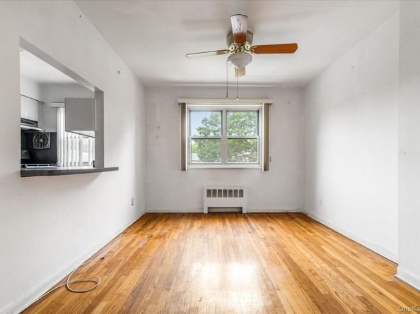 81-29 156Th Avenue 4, Howard Beach NY 11414