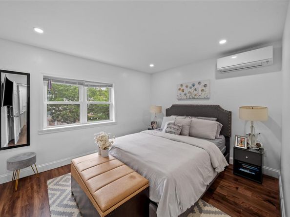 3234 204th Street, Bayside NY 11361