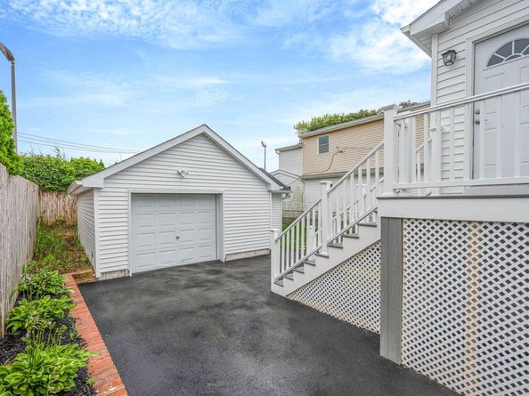 830 Ocean Street, Lindenhurst NY 11757