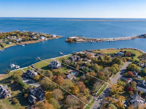 127 Senix Avenue, Center Moriches NY 11934