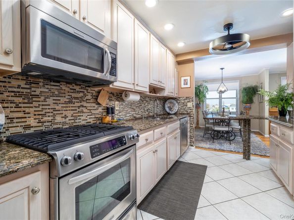 700 Shore Road 3m, Long Beach NY 11561