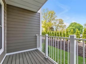 17101 Aspenwood Drive, Plainview NY 11803