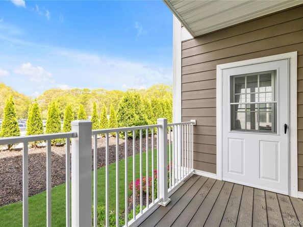 17101 Aspenwood Drive, Plainview NY 11803