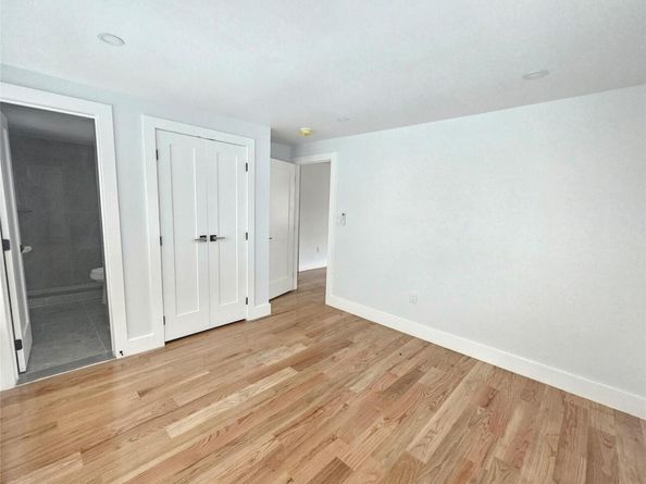 309 Beach 91st Street, Far Rockaway NY 11693