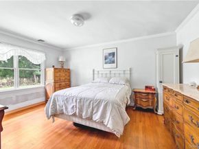 1 Breeze Hill Road, Northport NY 11768