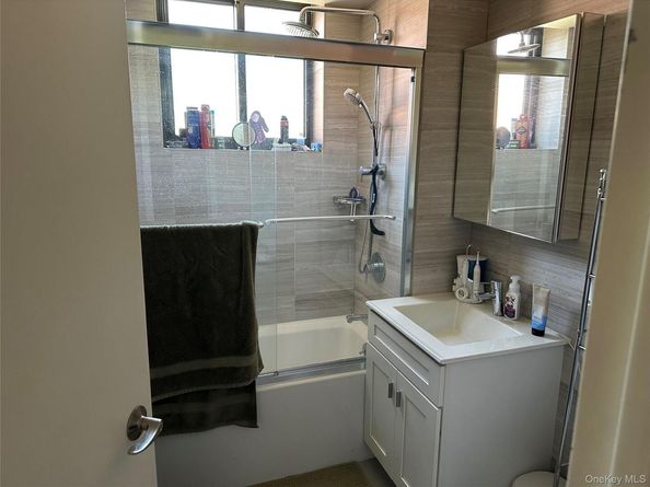 87-22 51st Avenue 4E, Elmhurst NY 11373