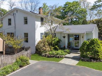 22 Stratford Avenue