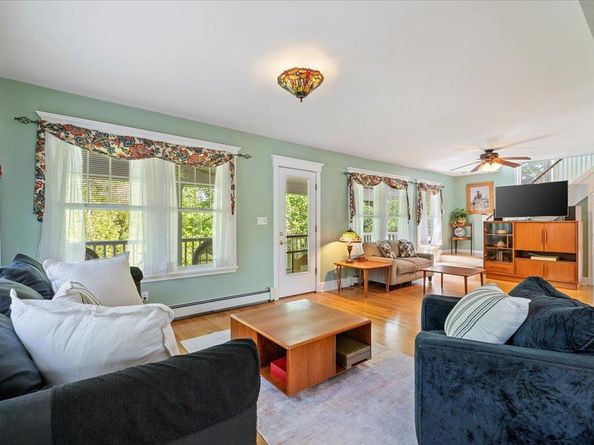 22 Stratford Avenue, Greenlawn NY 11740