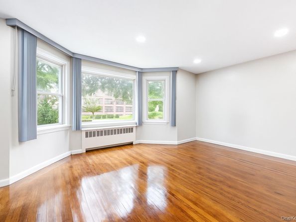 8225 232nd Street, Jamaica NY 11427