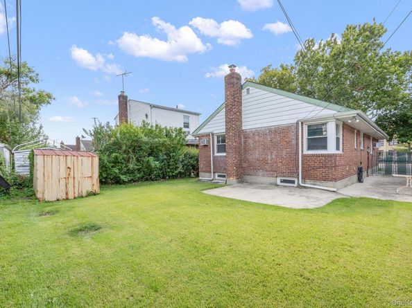 8225 232nd Street, Jamaica NY 11427