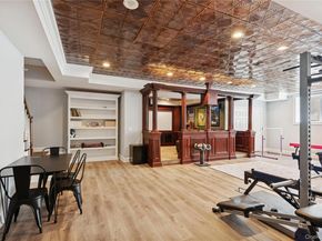 10 Colonial Drive, Smithtown NY 11787