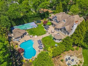 10 Colonial Drive, Smithtown NY 11787