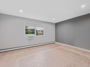 750 Hancock Place, Lindenhurst NY 11757