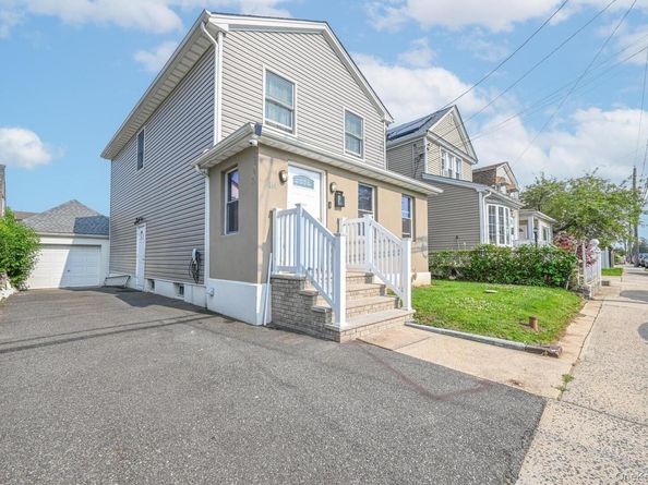 164 Biltmore Avenue, Elmont NY 11003