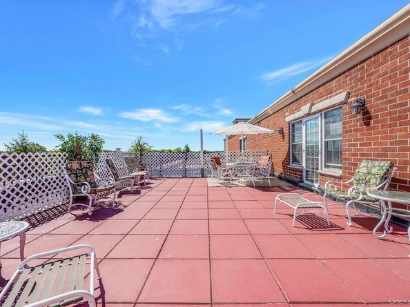 50 Merrick Avenue 216, East Meadow NY 11554