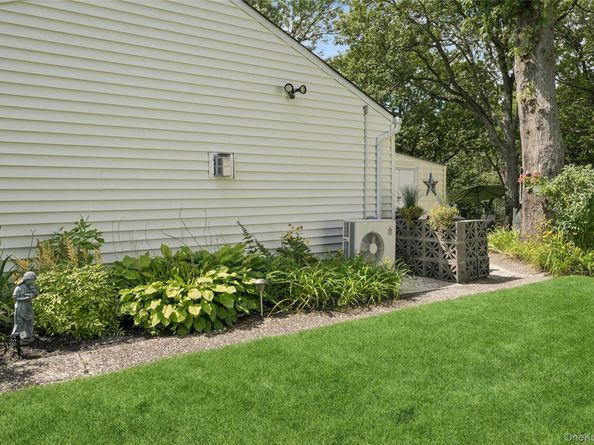 34 Morewood Drive, Smithtown NY 11787