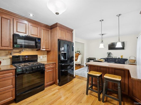 34 Morewood Drive, Smithtown NY 11787