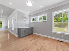 4 Coventry Court, Wheatley Heights NY 11798