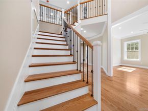 4 Coventry Court, Wheatley Heights NY 11798
