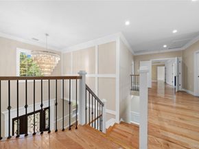 4 Coventry Court, Wheatley Heights NY 11798