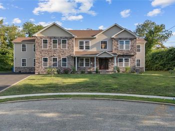 4 Coventry Court