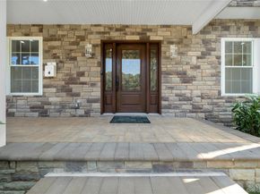 4 Coventry Court, Wheatley Heights NY 11798