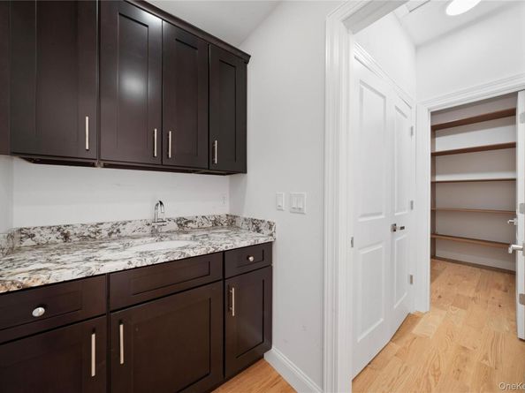 4 Coventry Court, Wheatley Heights NY 11798