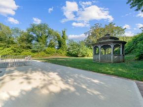 4 Coventry Court, Wheatley Heights NY 11798